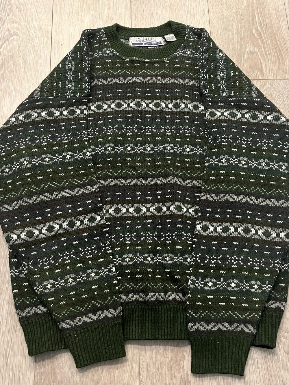 Vintage green geometric sweater